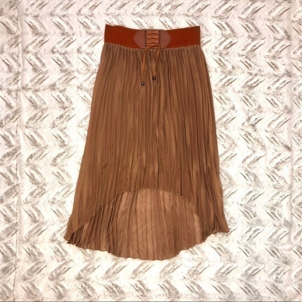 Pleated Belted high/low fashion skirt in Camel Size XL